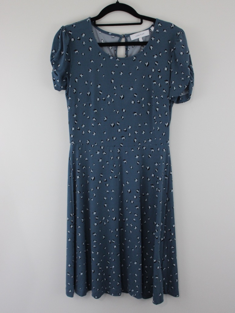 Lark & Ro Blue Animal Print Fit and Flare Dress Size 6